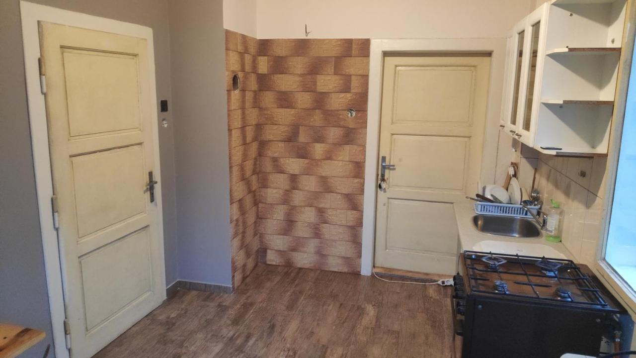 Old Summer House With Renovated Bathroom Praga Zewnętrze zdjęcie